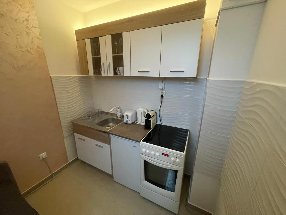 Apartman 1 Sremska Mitrovica Exterior foto