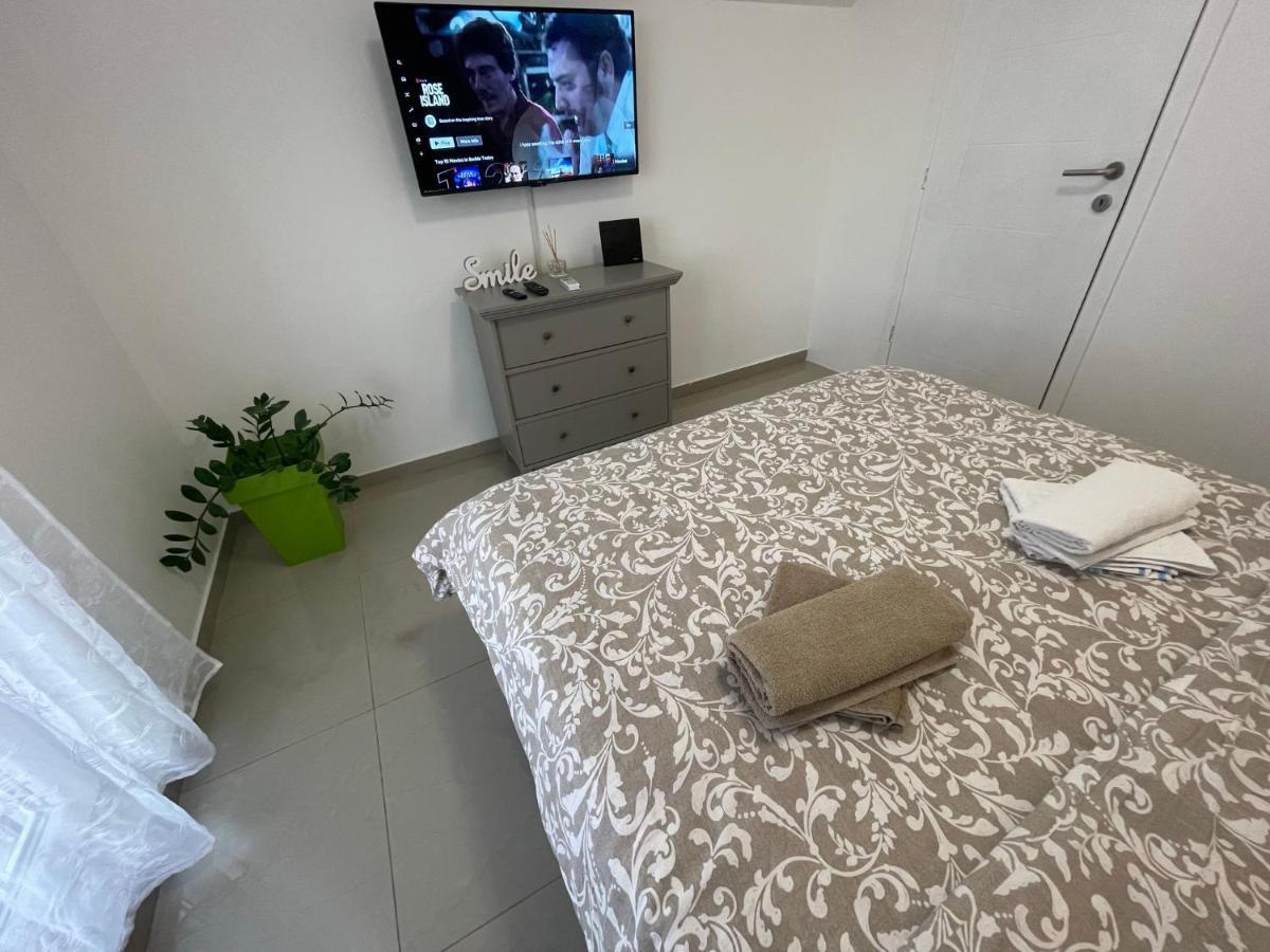 Apartman 1 Sremska Mitrovica Exterior foto
