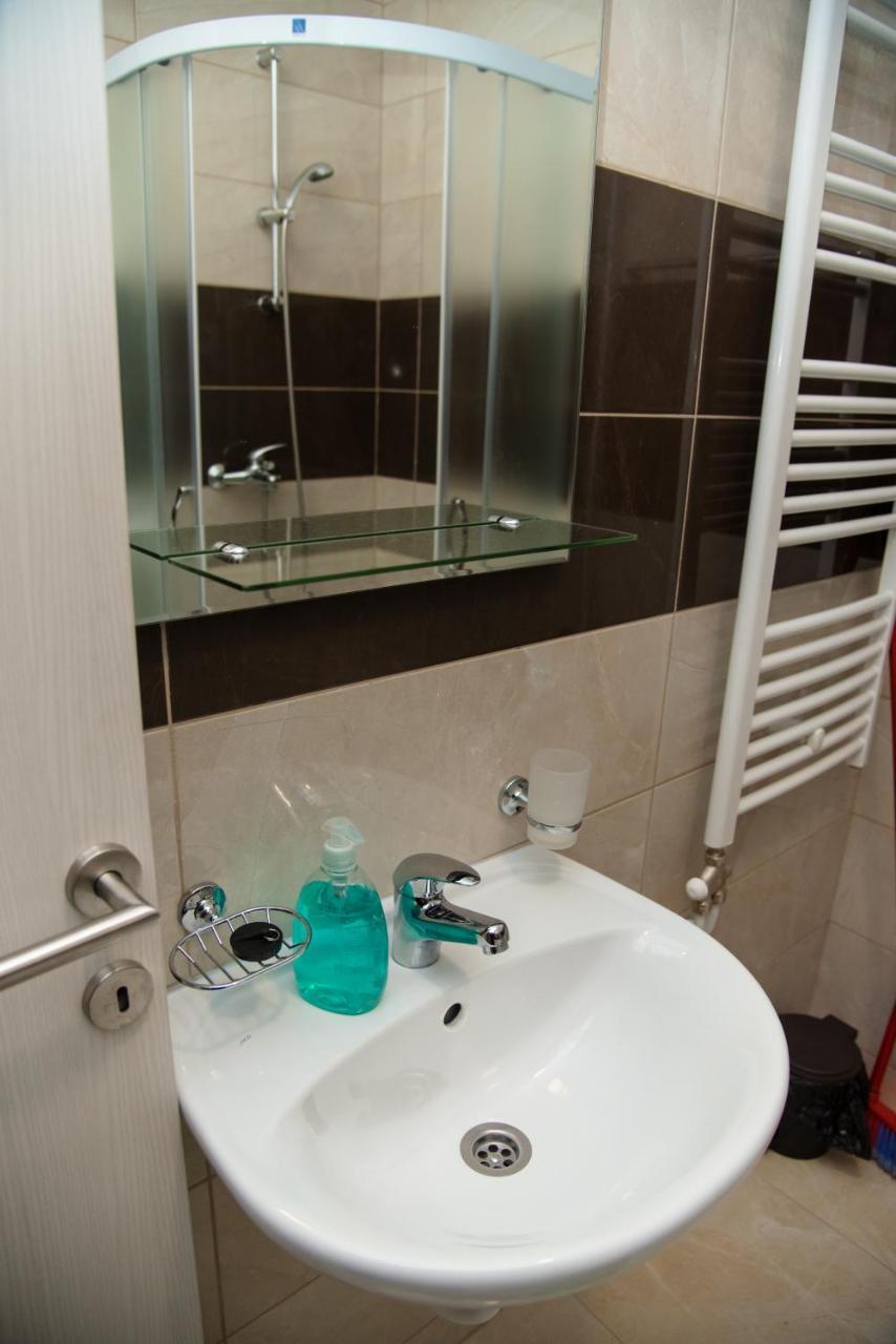 Apartman 1 Sremska Mitrovica Exterior foto